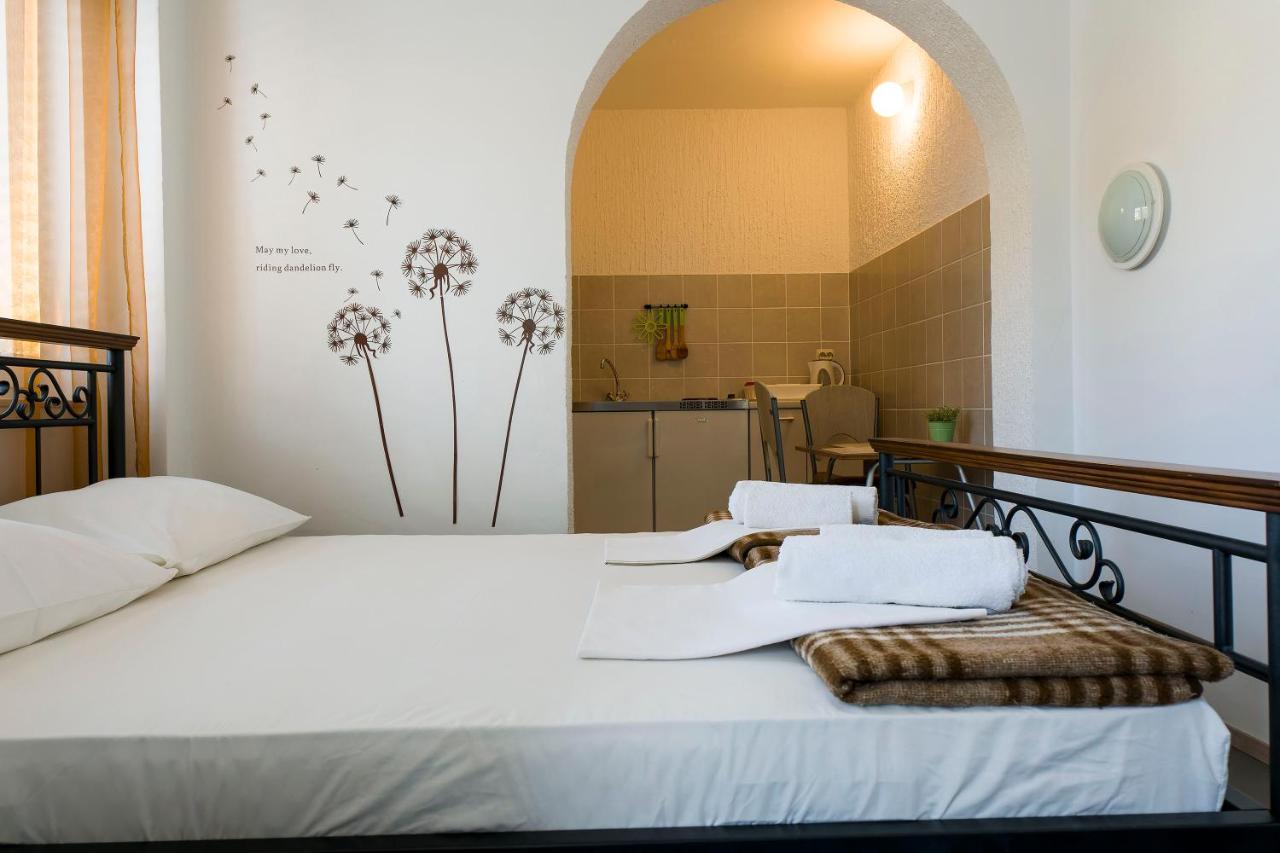 Apartments Victoria Трогир Екстериор снимка