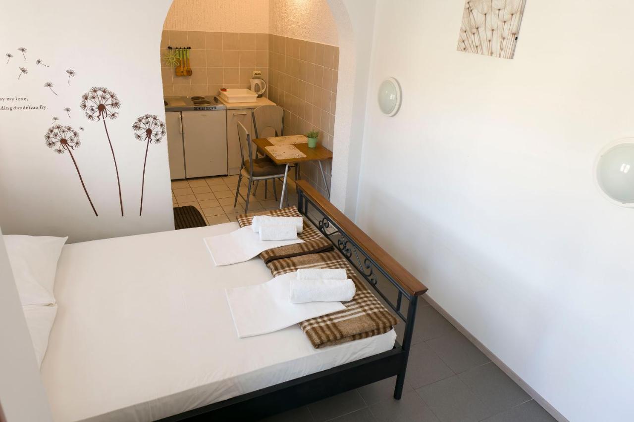 Apartments Victoria Трогир Екстериор снимка
